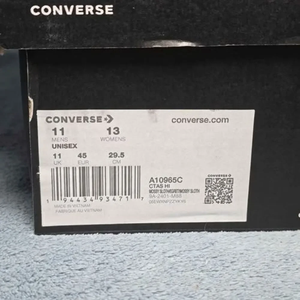 Converse fresh pair